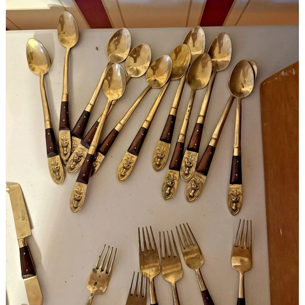 Bangkok Thailand Bronze/Brass Teakwood Kee Teck Jewelry Flatware Hindu Buddhist